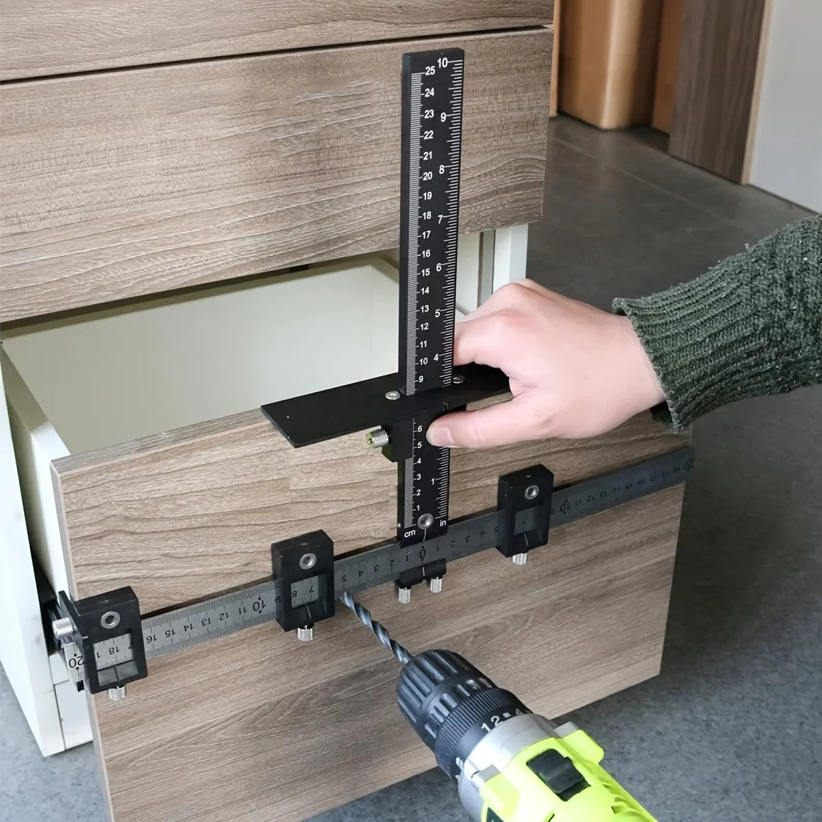 Adjustable Cabinet Hardware Jig for Knobs & Pulls